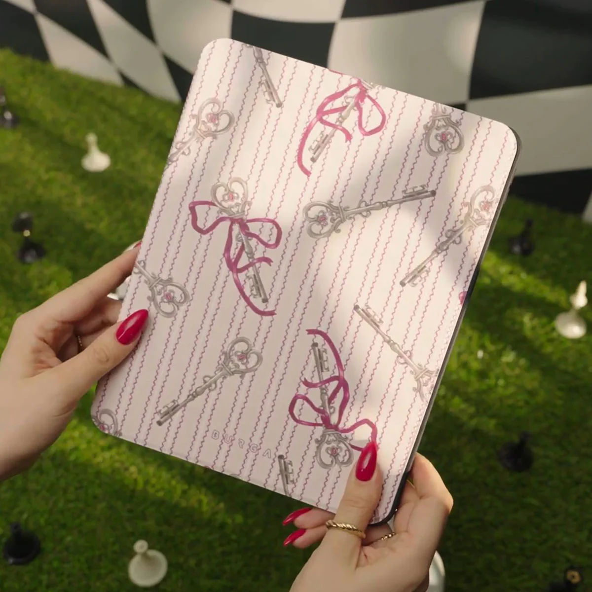 Heartless - iPad Pro 13 (7th Gen) Case