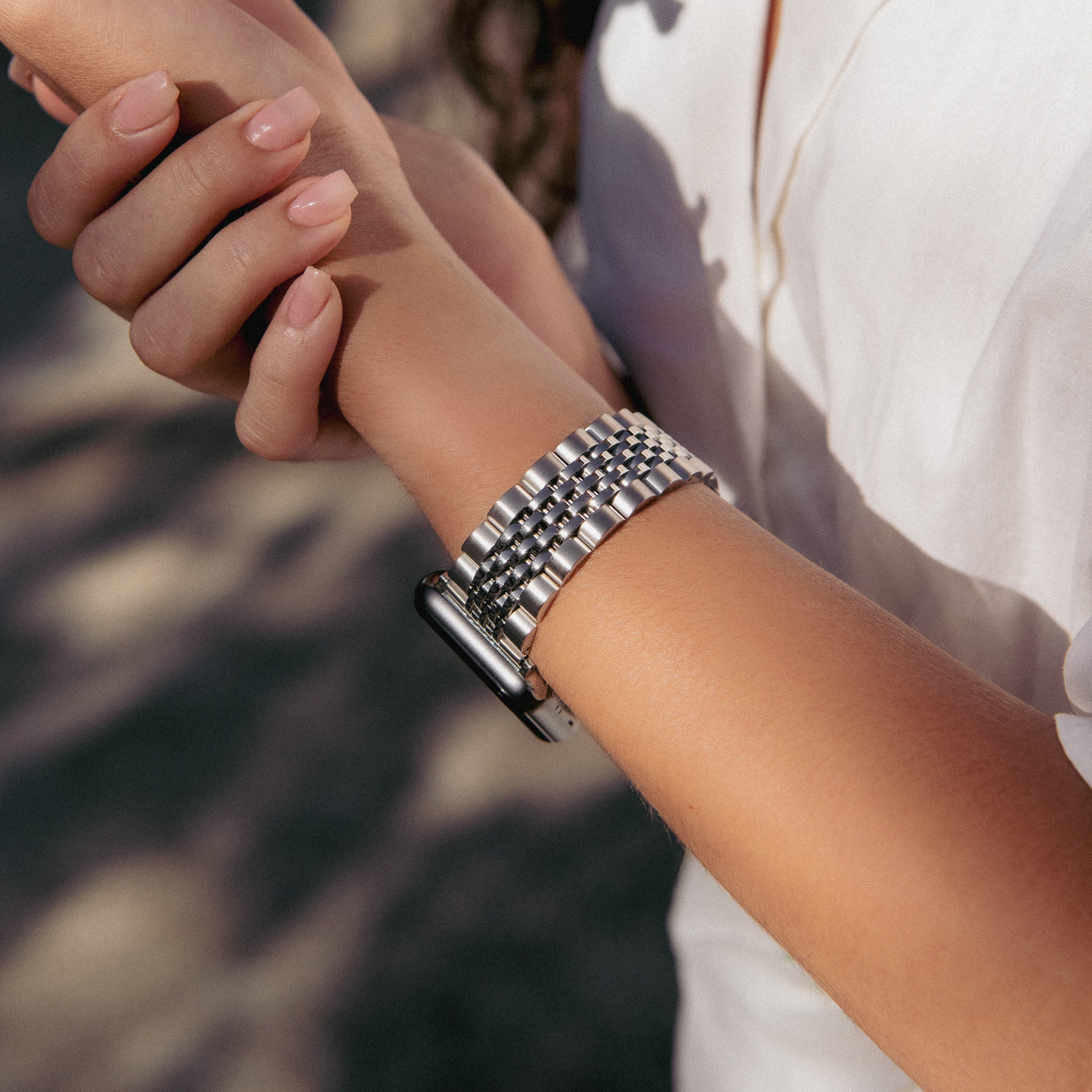 Apple Watch Metal Bracelet - Chic Royal