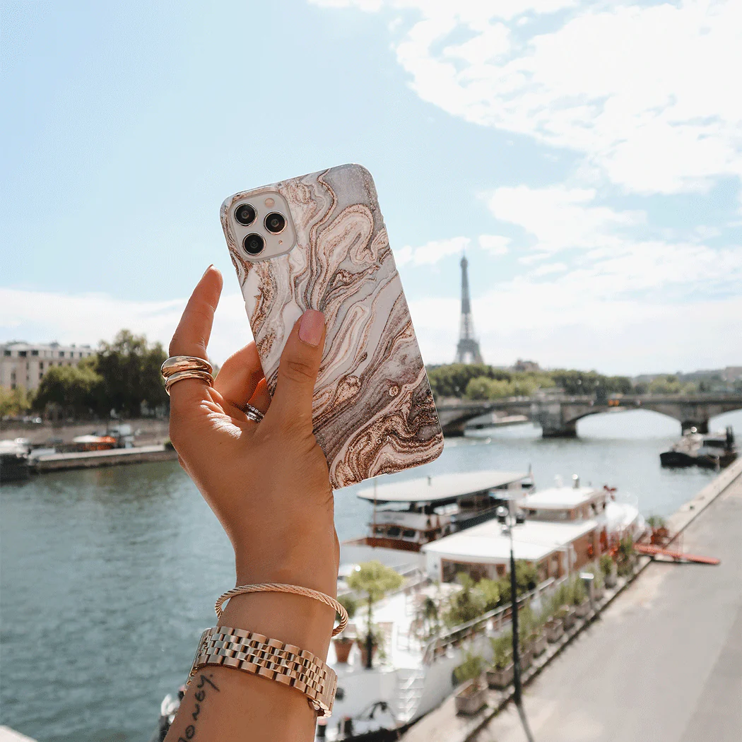 Gentle Wind - Trendy iPhone 16 Pro Max Case