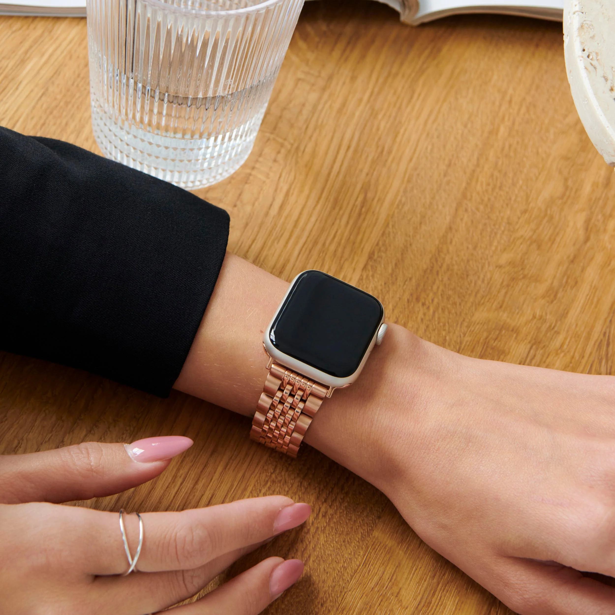 Apple Watch Metal Bracelet - Chic Royal