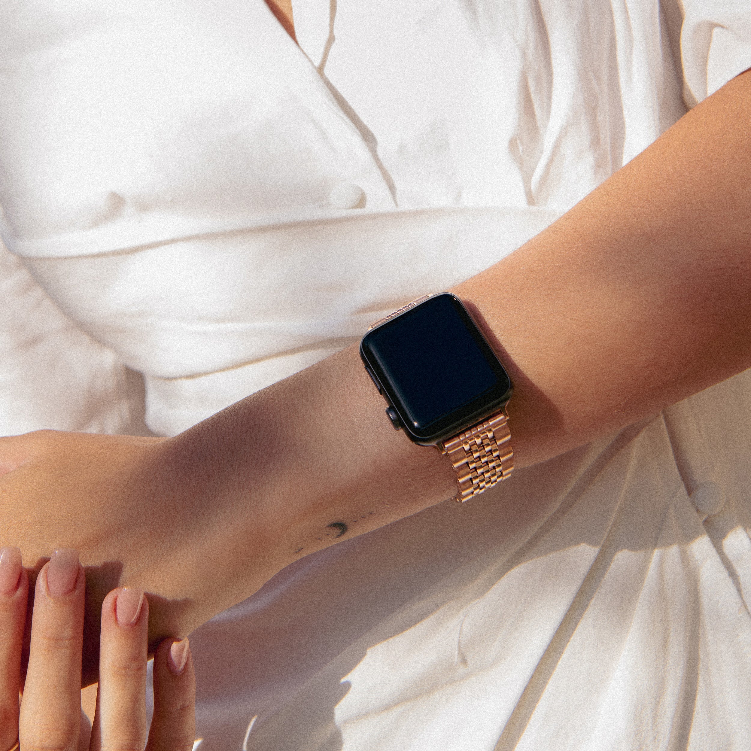 Apple Watch Metal Bracelet - Chic Royal