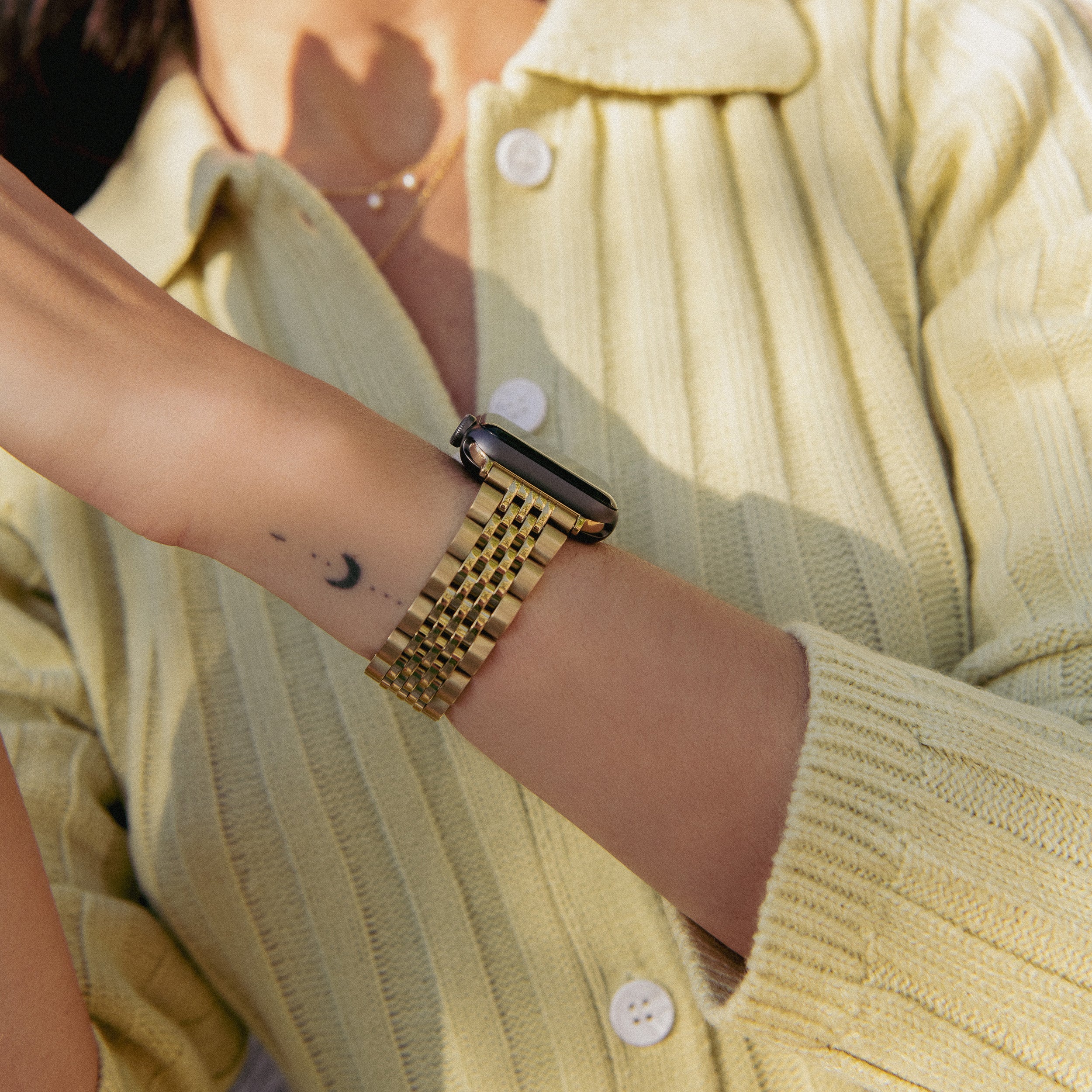 Apple Watch Metal Bracelet - Chic Royal